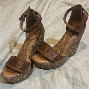 Born Tan Leather Wedge Sandals